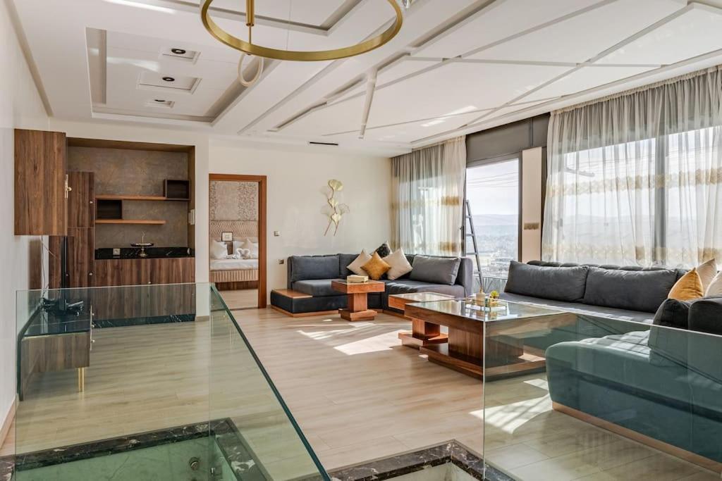 Royale Duplexe Pleine Centre Tanger Apartamento Exterior foto