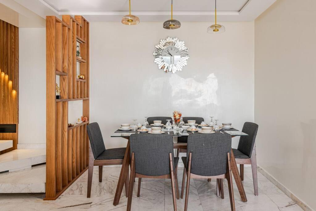 Royale Duplexe Pleine Centre Tanger Apartamento Exterior foto