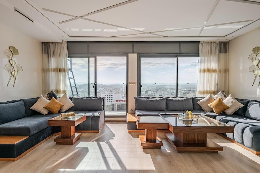Royale Duplexe Pleine Centre Tanger Apartamento Exterior foto