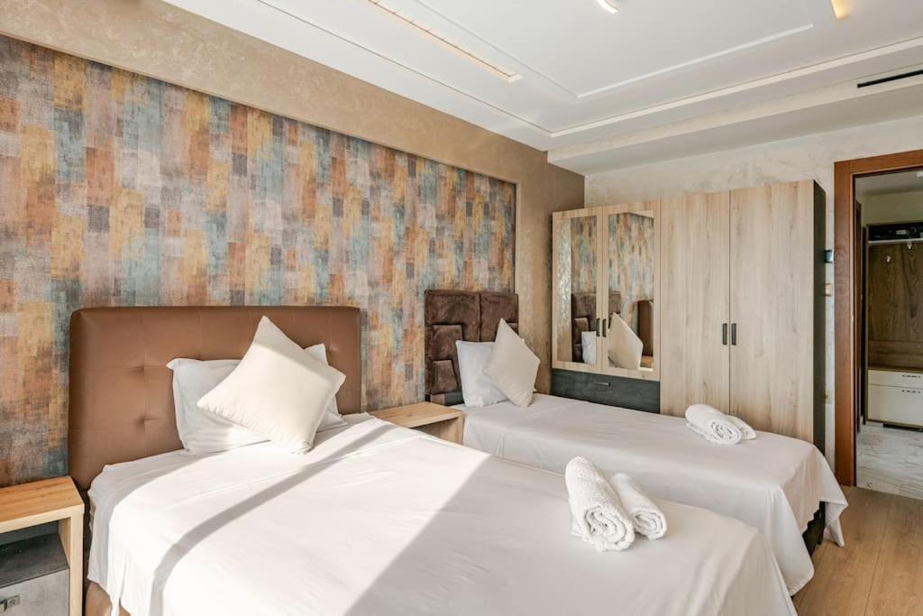 Royale Duplexe Pleine Centre Tanger Apartamento Exterior foto