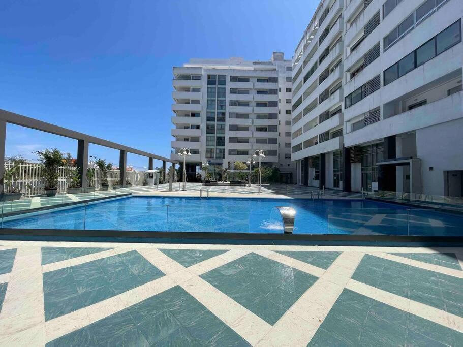 Royale Duplexe Pleine Centre Tanger Apartamento Exterior foto